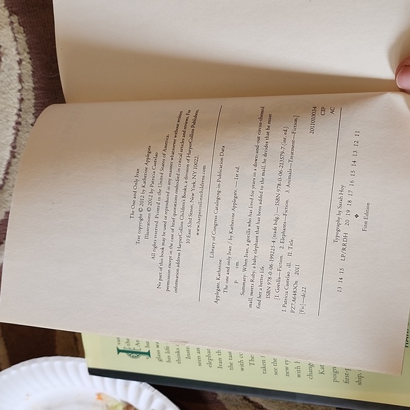 The One and Only Ivan by Katherine Applegate - Picture 7 of 8